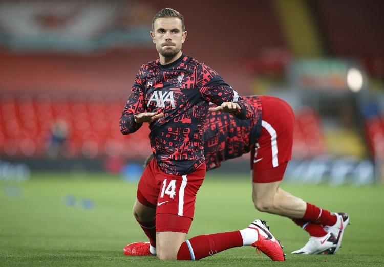 马卡：吕迪格在复出后感觉良好，阿隆索对他回归感到非常高兴（马卡：吕迪格复出状态不错，阿隆索为他的回归欣喜不已）