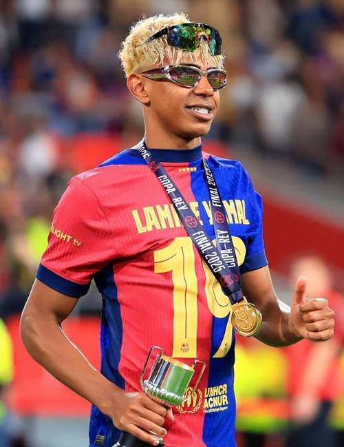 0-4不敌国安保级机会渺茫，亚泰众将赛后难掩失落情绪（0-4惨负国安，保级希望渺茫，亚泰将士赛后难掩沮丧）