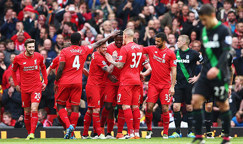 愿无大碍！英冠查尔顿vs朴茨茅斯因看台球迷昏迷不醒腰斩