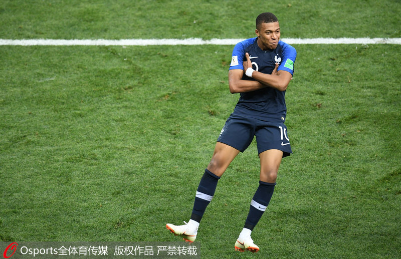 贝尔：金球奖不仅仅涉及场上的表现；和C罗从未有过争执（贝尔：金球奖标准不止场上表现，与C罗从未发生争执）